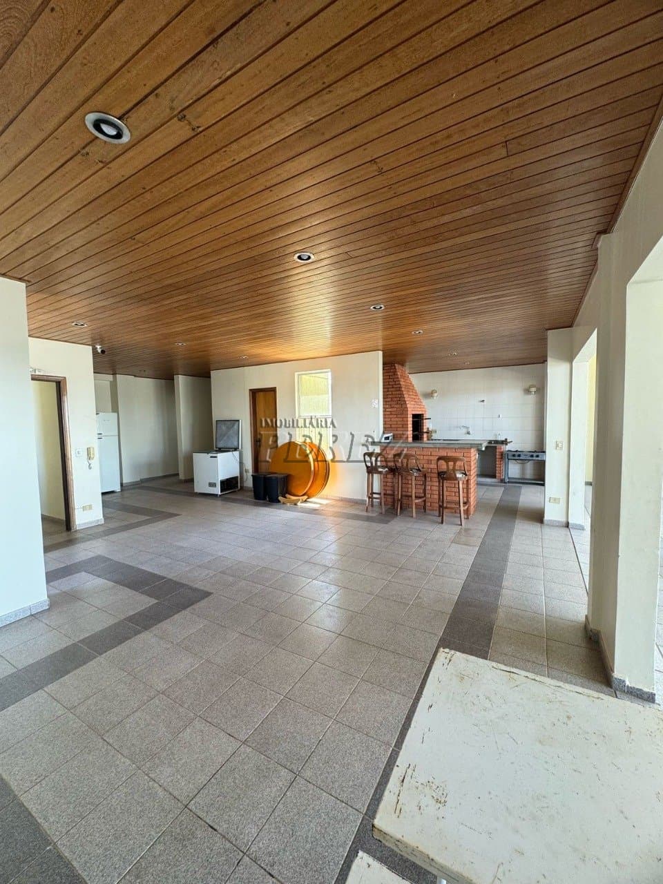 Apartamento no Edifício Residencial Rio De Janeiro, de 3 quartos, 183 m² à venda no Centro - Londrina/PR - Foto 29