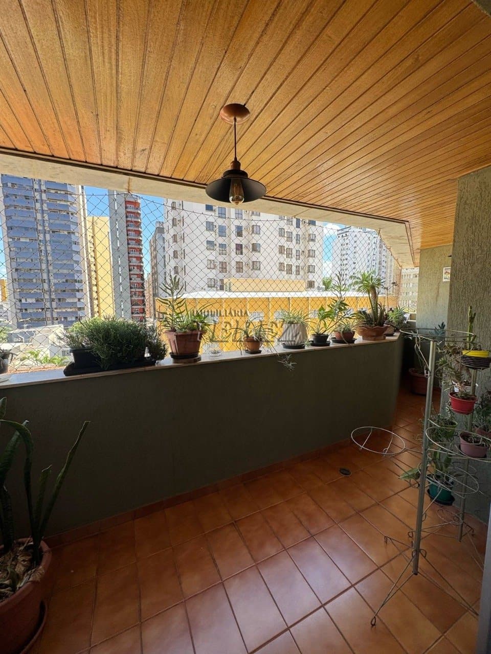 Apartamento no Edifício Residencial Rio De Janeiro, de 3 quartos, 183 m² à venda no Centro - Londrina/PR - Foto 26