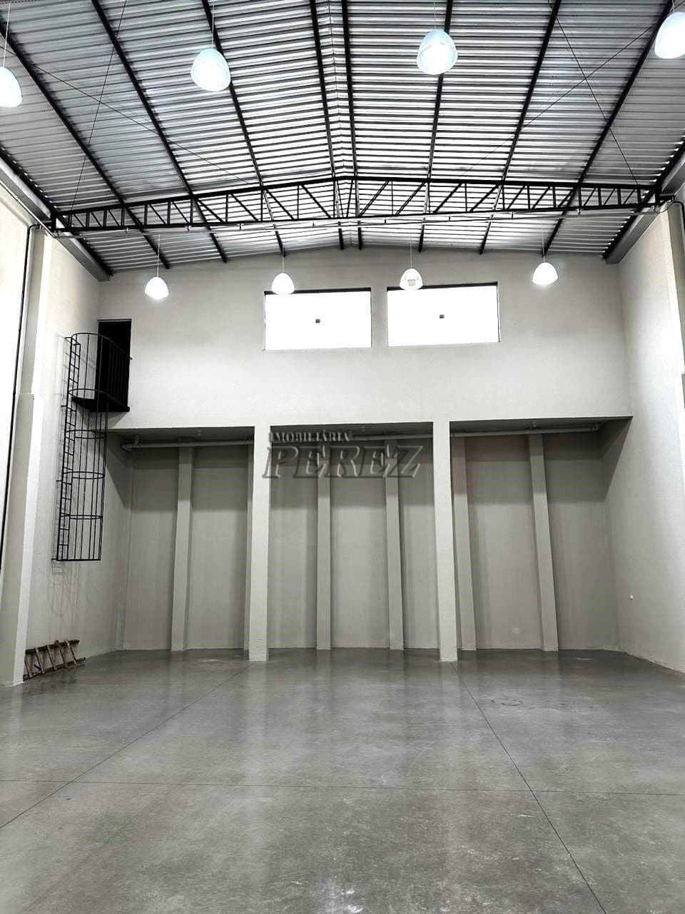 Galpão, 420 m² para alugar no Portal De Versalhes 1 - Londrina/PR - Foto 0