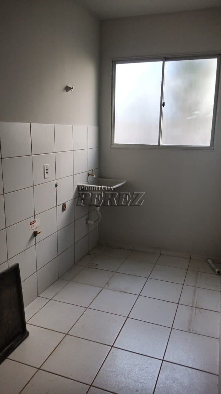 Apartamento a venda na Rua Trento, Jardm Montecatini no Condomínio Spazio Luminis em Cambé - Foto 5