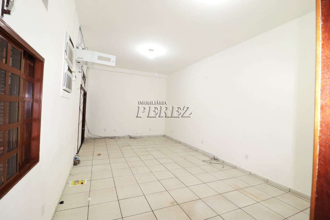 Casa comercial, 145 m² à venda no Parque Residencial Joaquim Toledo Piza - Londrina/PR - Foto 8