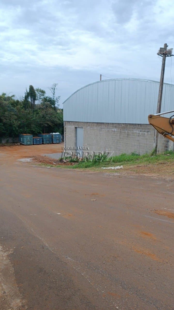 barracão para alugar com docas na região central - Foto 4