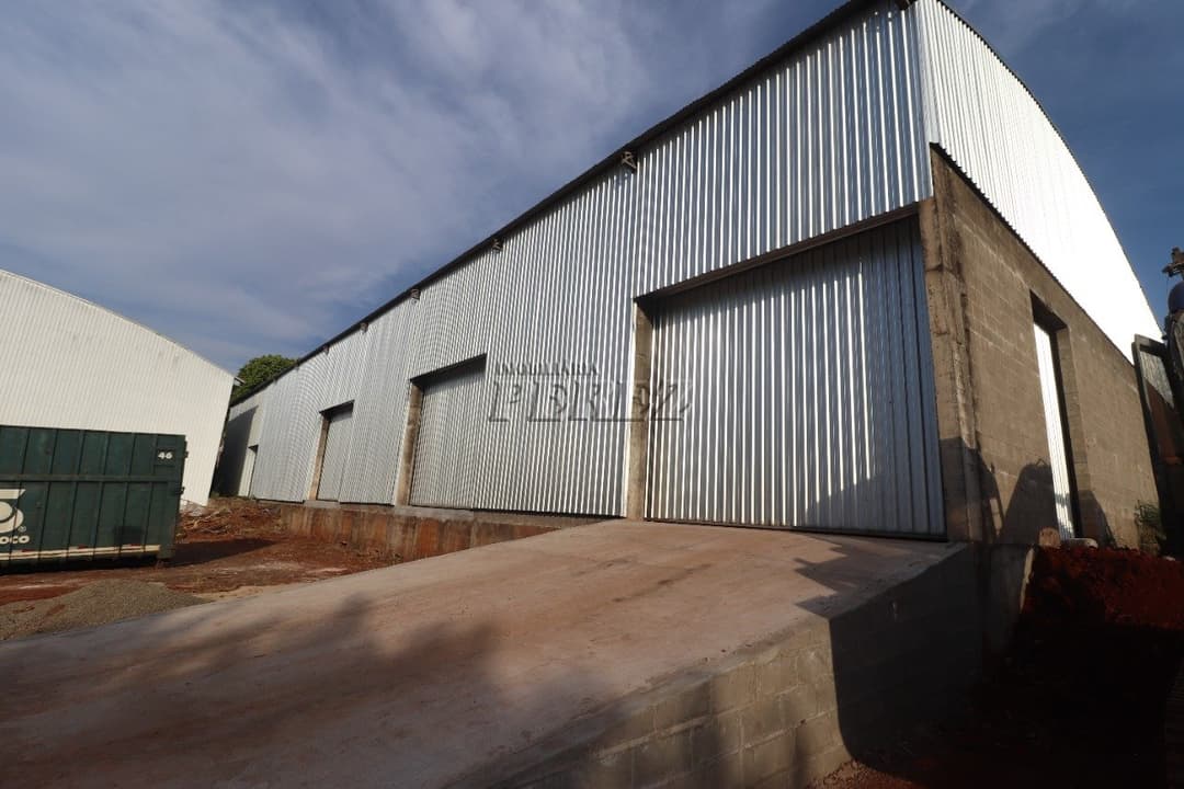barracão para alugar com docas na região central - Foto 2