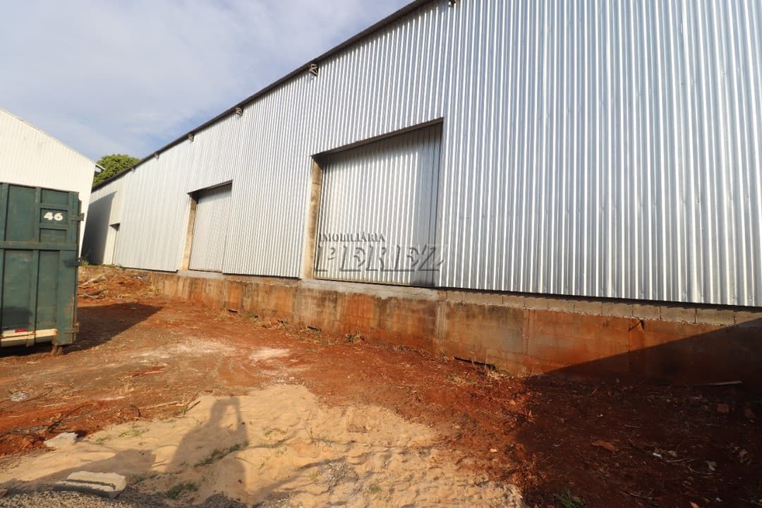 barracão para alugar com docas na região central - Foto 7