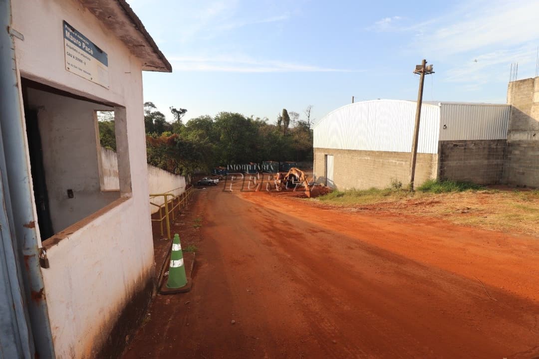 barracão para alugar com docas na região central - Foto 9