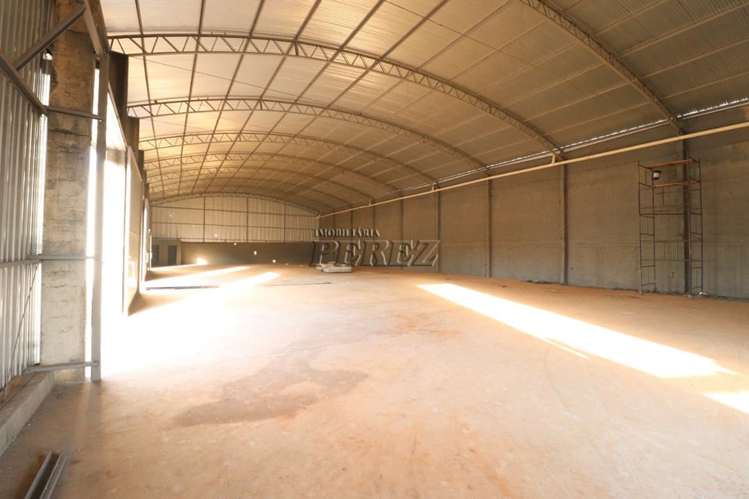 barracão para alugar com docas na região central - Foto 23