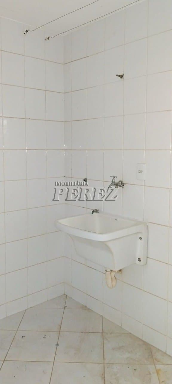 Casa, de 3 quartos, 120 m² à venda no Jose Garcia Molina - Londrina/PR - Foto 17