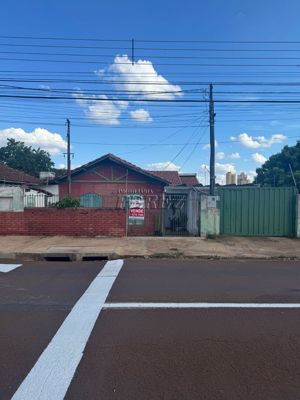 Casa à Venda na Vila Brasil - Rua Bolivia - Foto 0