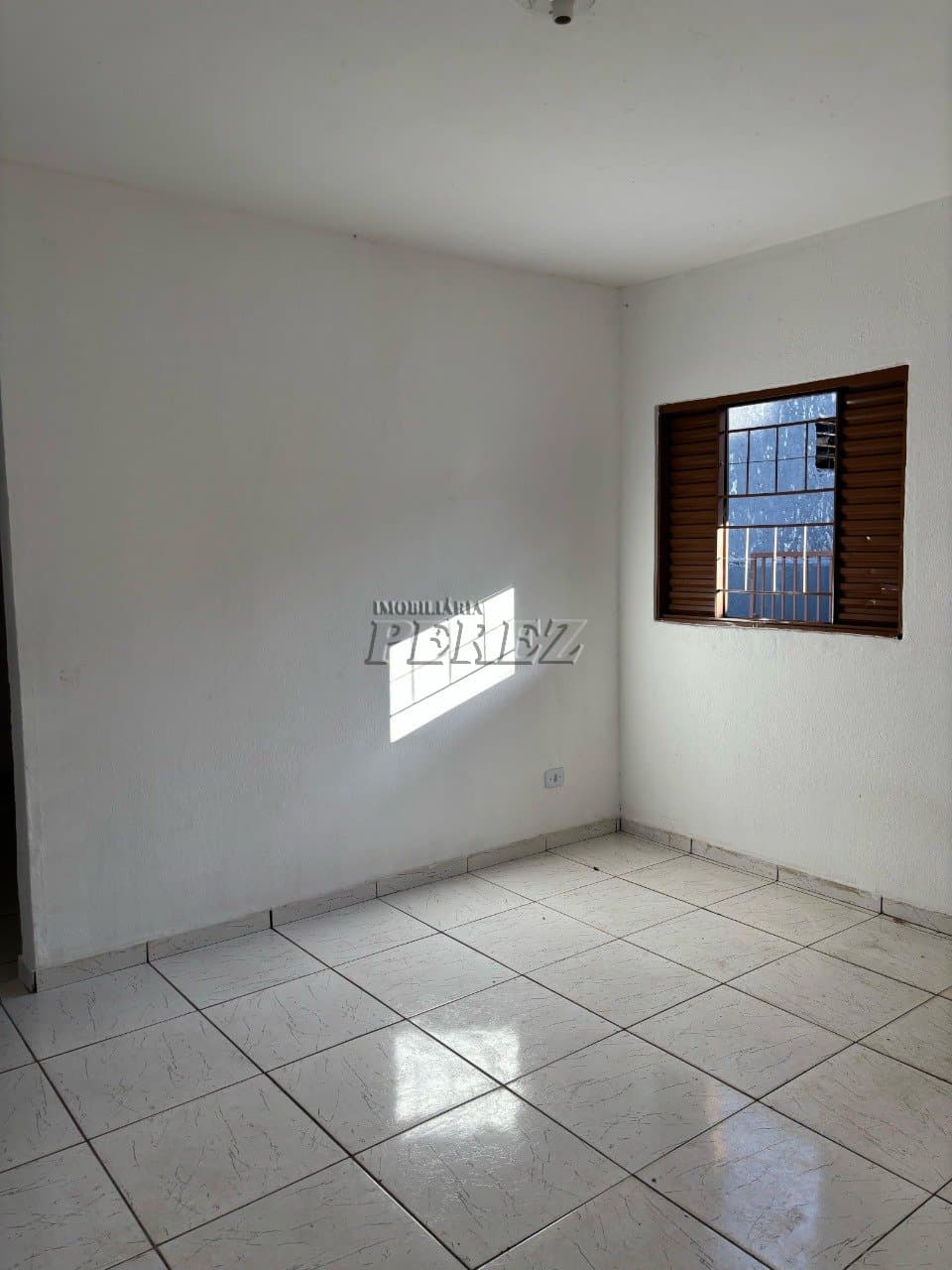 Casa a venda na Rua José Santiago Queiroz, Jardim Tarobá, Zona Sul de Londrina - Foto 9