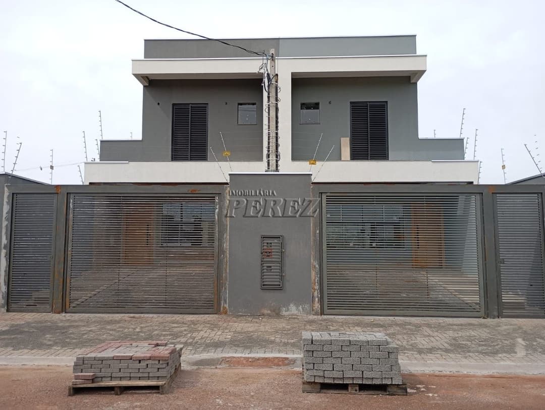 Sobrado à Venda na Rua Natanael Francisco- Jardim Pioneiros, Zona Leste de Londrina - Foto 3