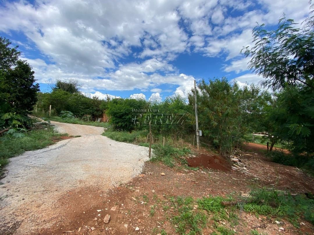 Chácara para venda e locação na Rua Guido Spoladore, na região leste de Londrina - Foto 12