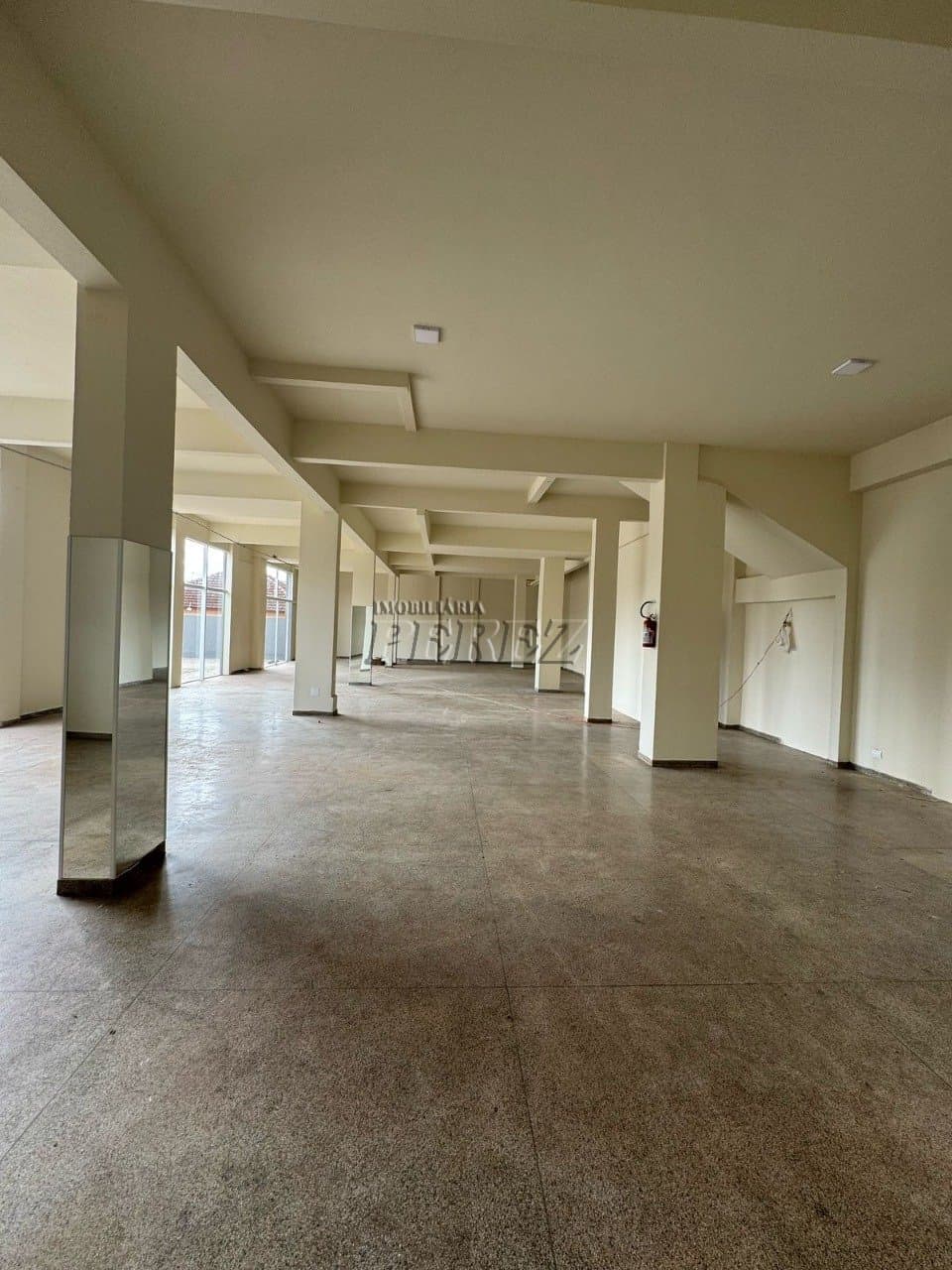 Galpão comercial para alugar na Vila Casoni, região central em Londrina. - Foto 6