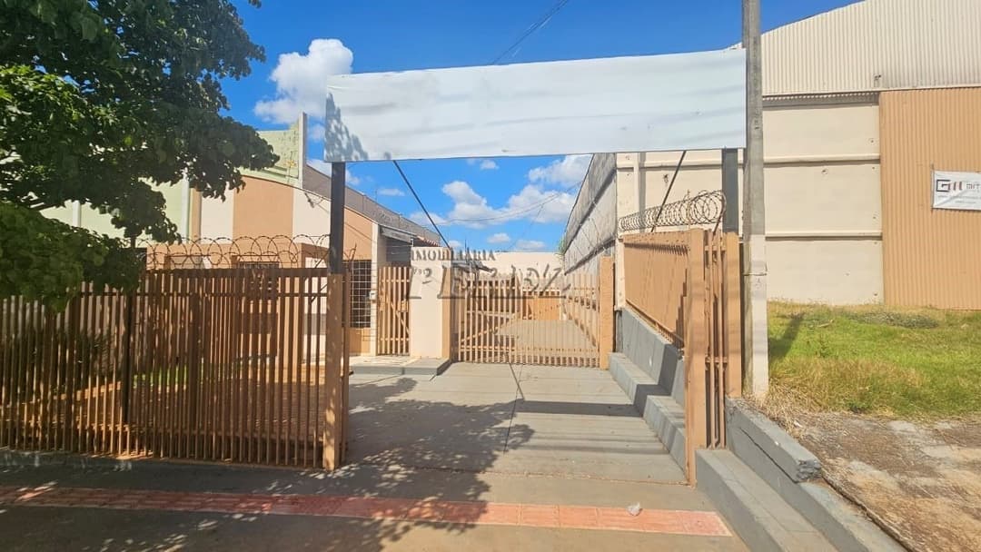 Imóvel Comercial à Venda - Zona Leste de Londrina - Avenida Brasília (fundos com Rua André Betti) - Foto 3