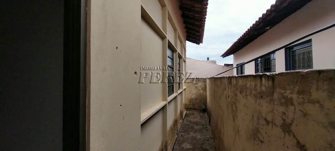 Casa para alugar na região norte em Londrina, bairro Santiago - Foto 2
