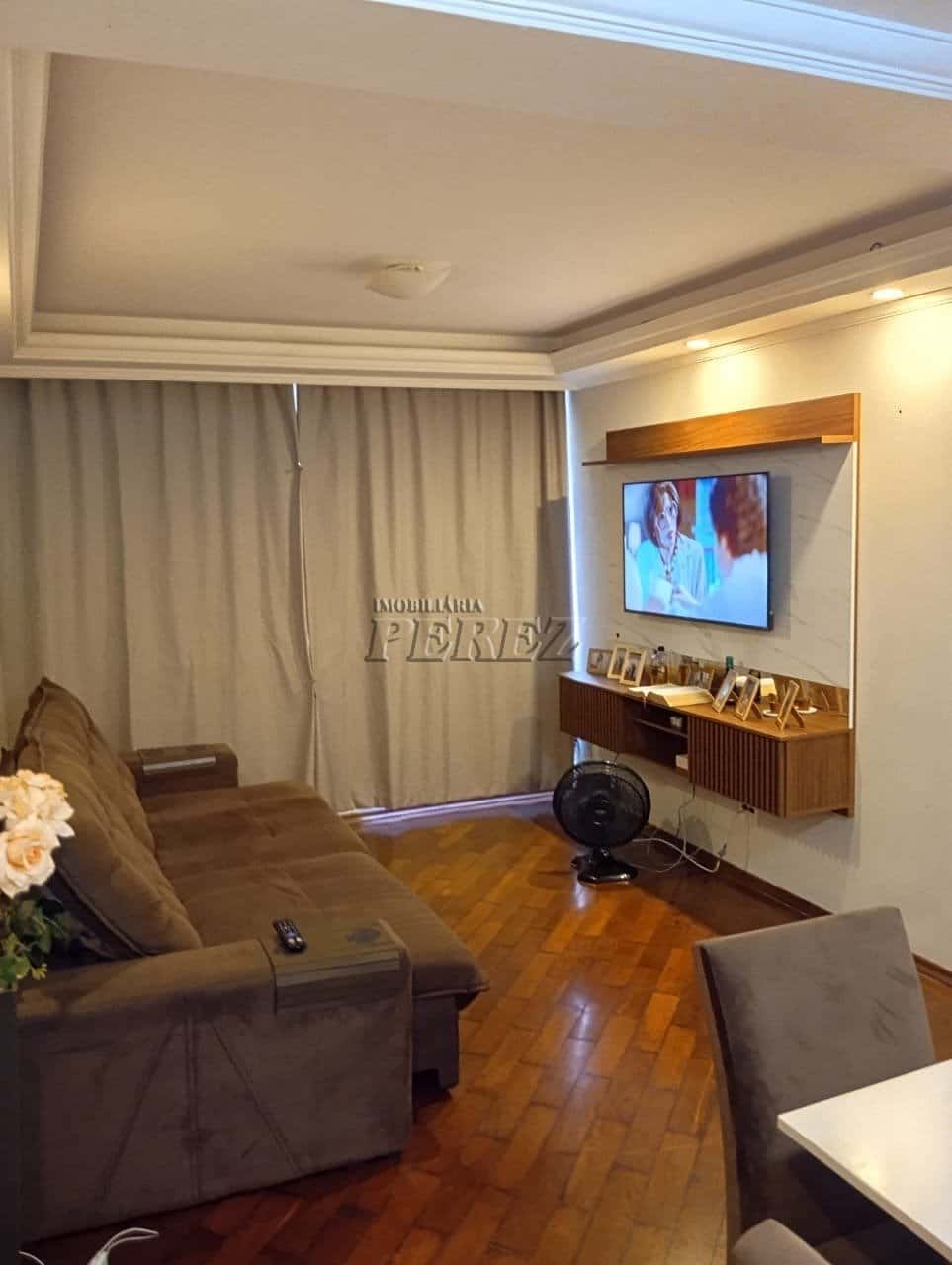 Apartamento à venda no Edifício Mon Village no centro de Londrina — foto principal