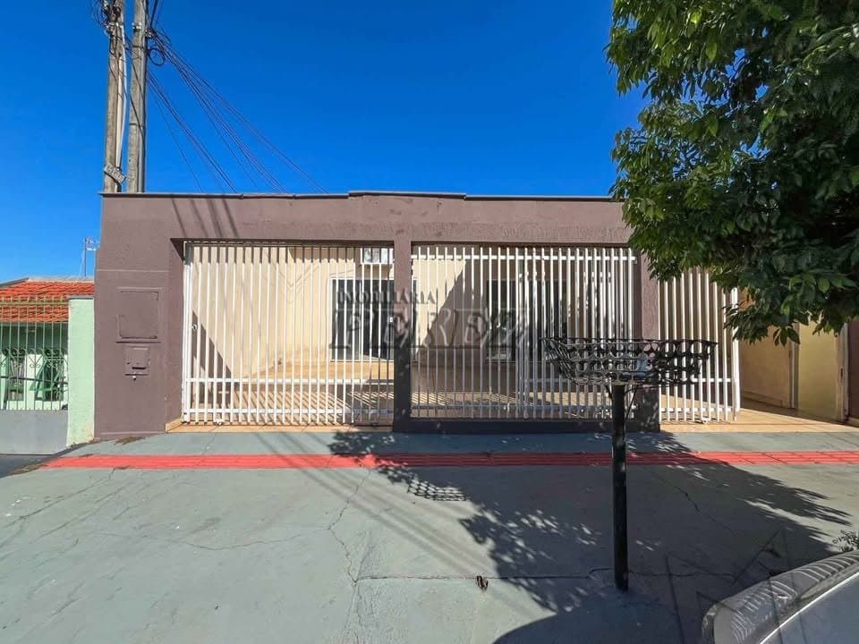 Sala comercial para alugar no Califórnia na região leste em Londrina. - Foto 0