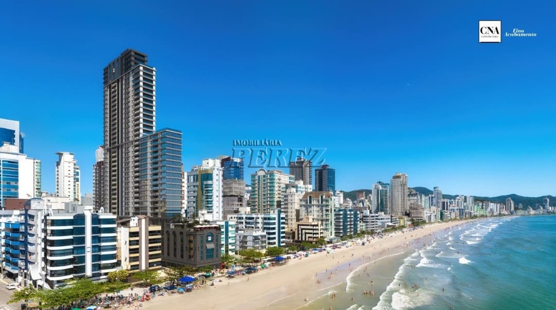 Apartamento a venda em Itapema, no Edifício Latitude em frente a Orla em Meia praia. - Foto 3