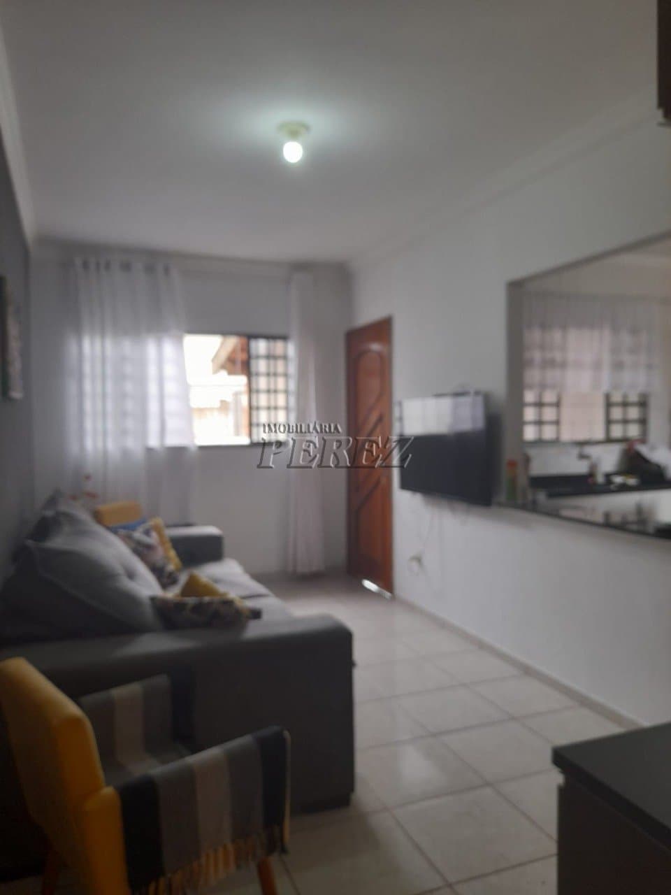 Casa geminada na Rua Celso Dalazuana Sampaio - Jardim Residencial Veneza - Foto 2