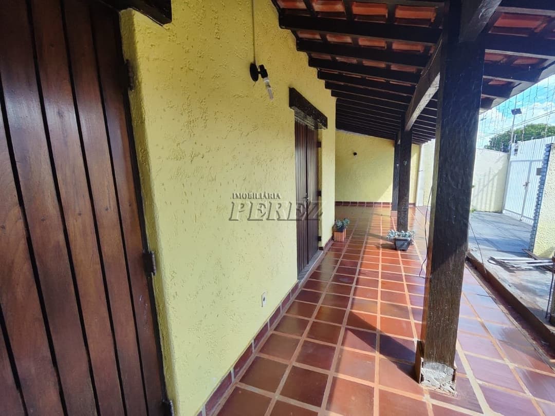 Casa a venda na Rua Guarulhos Jardim Sumaré - Zona Oeste de Londrina - Foto 1
