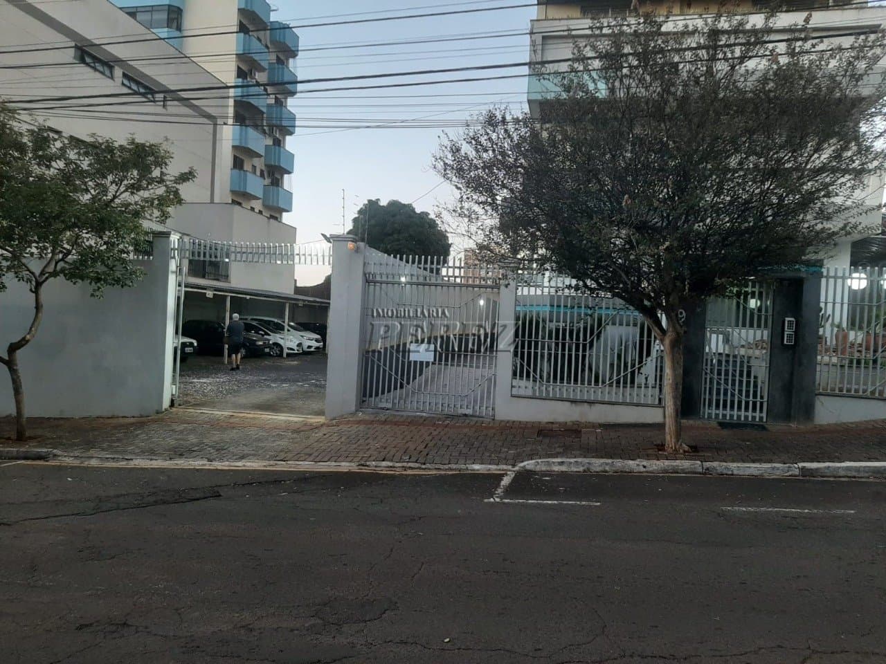 APARTAMENTO PARA VENDA E LOCAÇÃO - RUA CAMBARÁ EDIFÍCIO DUNAS DOURADA - Foto 3