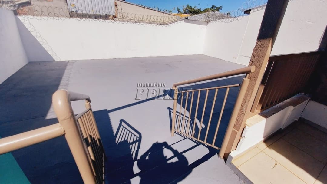 Casa térrea de alvenaria à venda na Rua Albert Einstein em localização privilegiada! - Foto 9