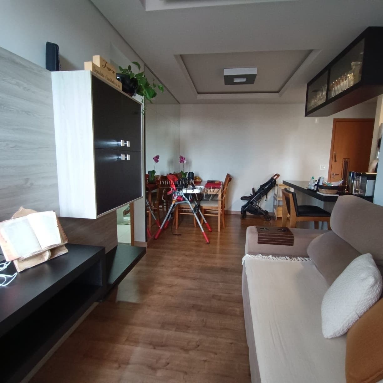 Apartamento à venda na Rua Venezuela, no condomínio Aqua Brasil, bairro Vila Brasil, Londrina. - Foto 1