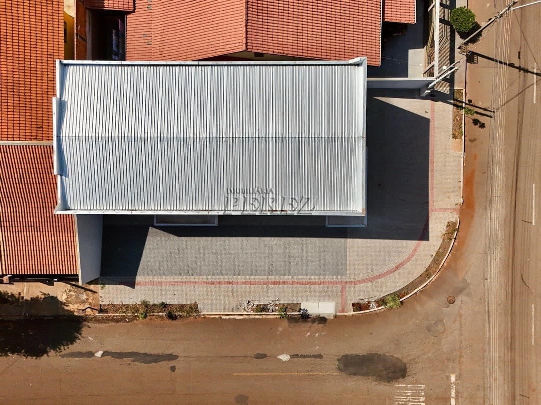 Loja para alugar na Av. Cafe Rubiácea região norte de Londrina - Foto 9