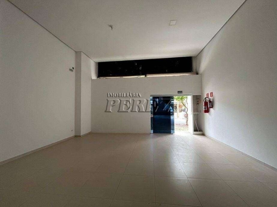 Imóvel comercial para alugar na Rua Bahia, centro de Londrina. - Foto 2