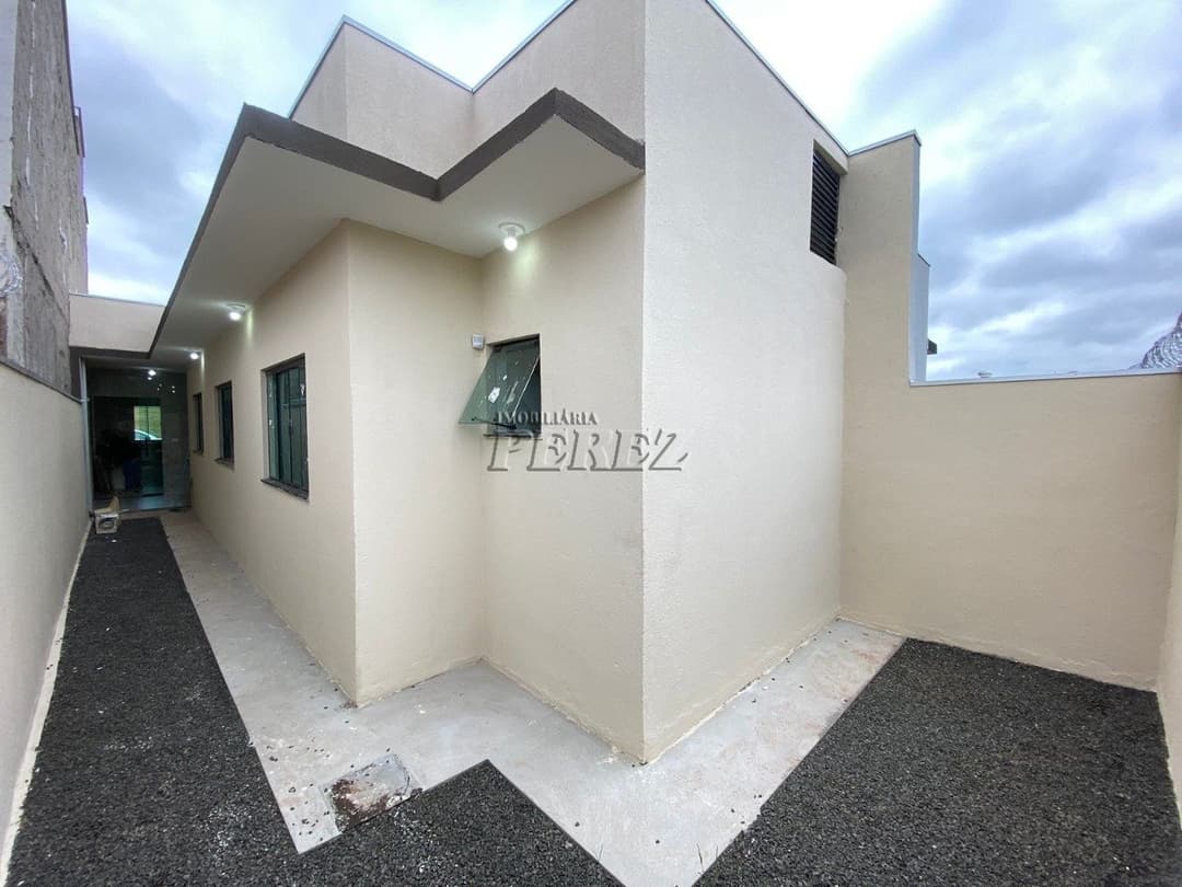 Casa geminada nova com pé direito alto e acabamentos modernos - Foto 12