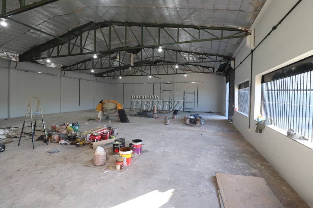 Imóvel comercial para alugar na Av Santa Mônica, região leste de Londrina. - Foto 1