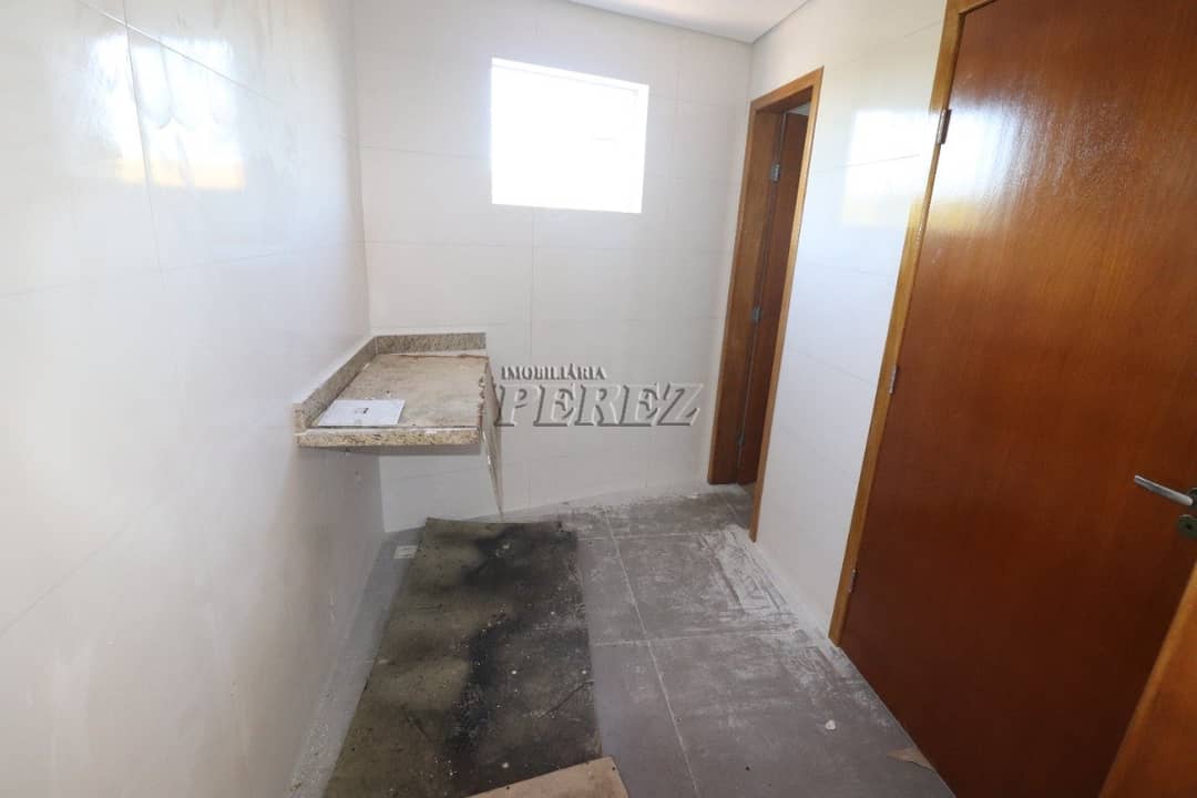 Imóvel comercial para alugar na Av Santa Mônica, região leste de Londrina. - Foto 2