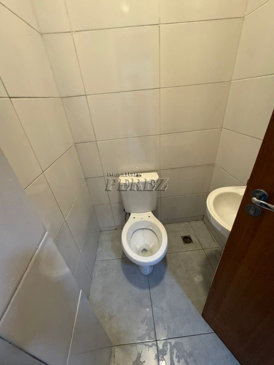 Sala comercial para alugar na Av Inglaterra, região sul de Londrina. - Foto 8