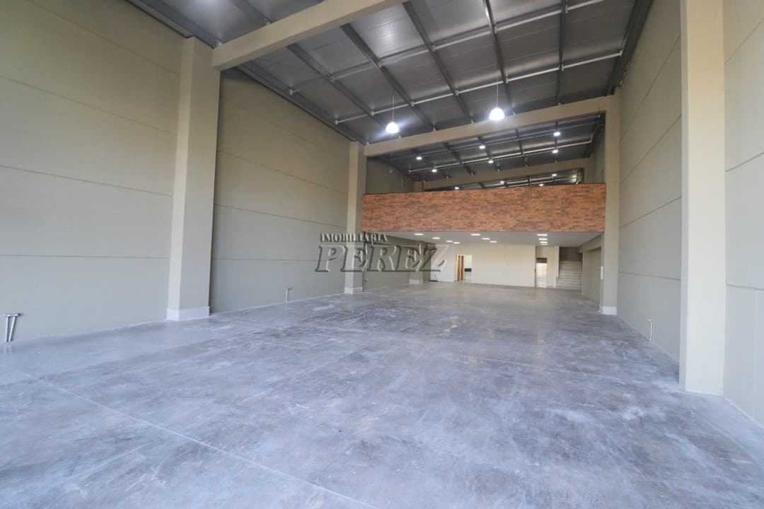 Barracão para alugar na Av São João, região leste de Londrina. - Foto 2