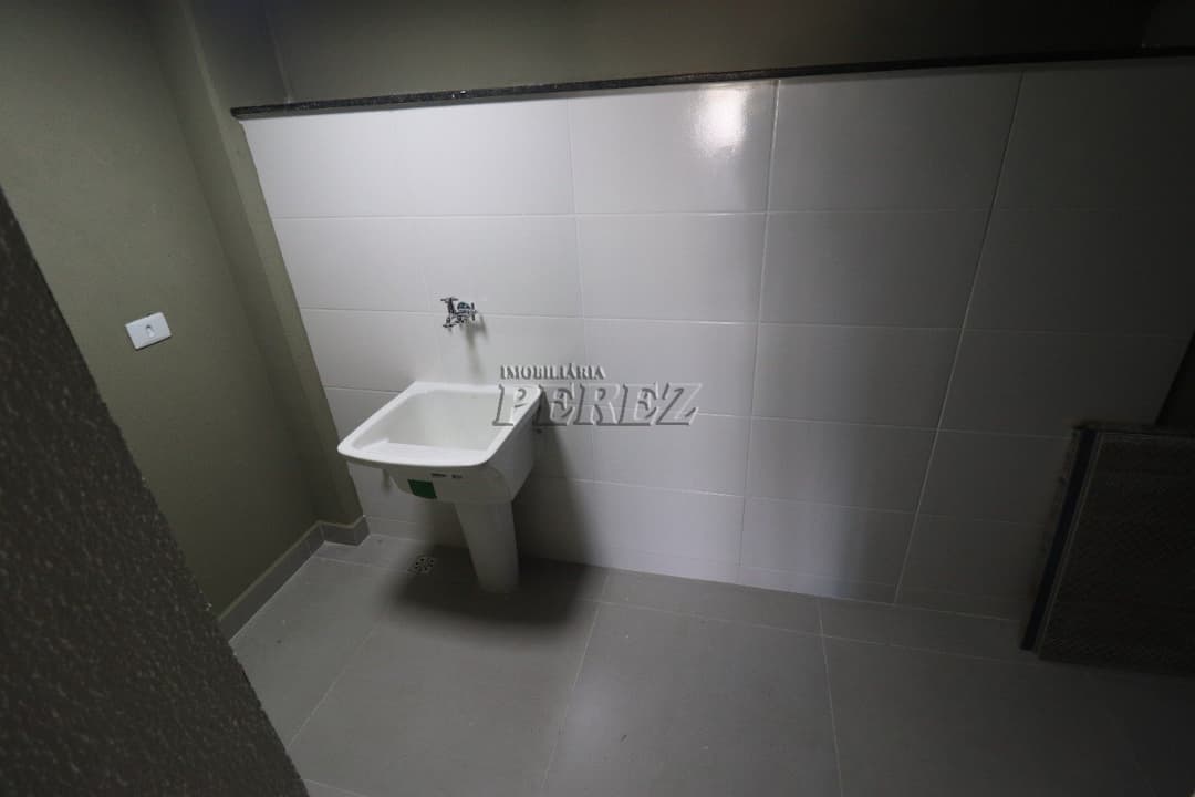 Barracão para alugar na Av São João, região leste de Londrina. - Foto 11