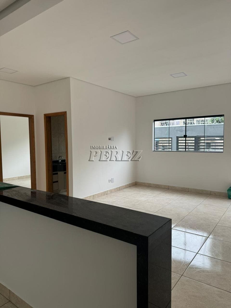 Venda de Casa de esquina com terreno amplo - conforto e potencial em localização estratégica! - Foto 4