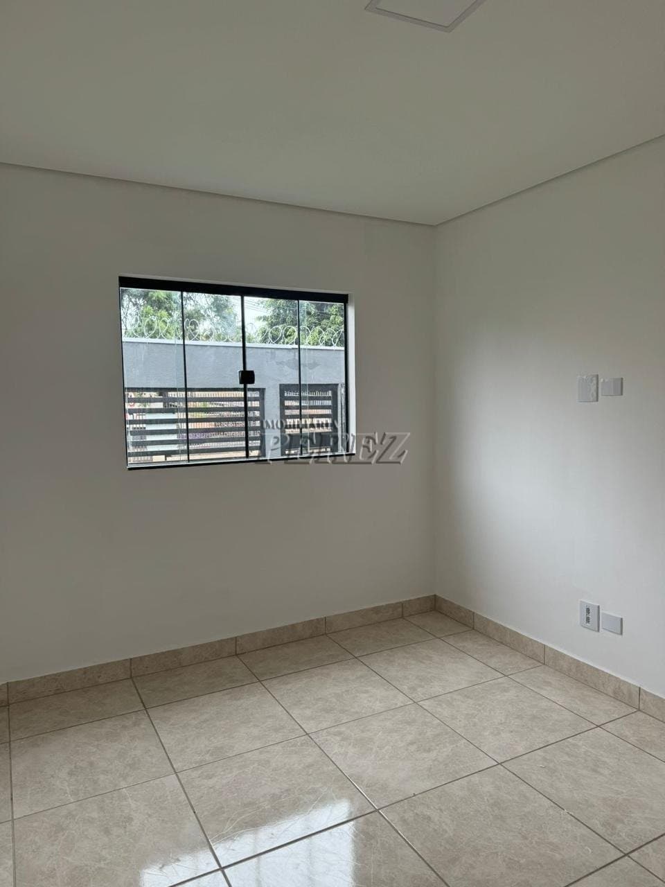 Venda de Casa de esquina com terreno amplo - conforto e potencial em localização estratégica! - Foto 9