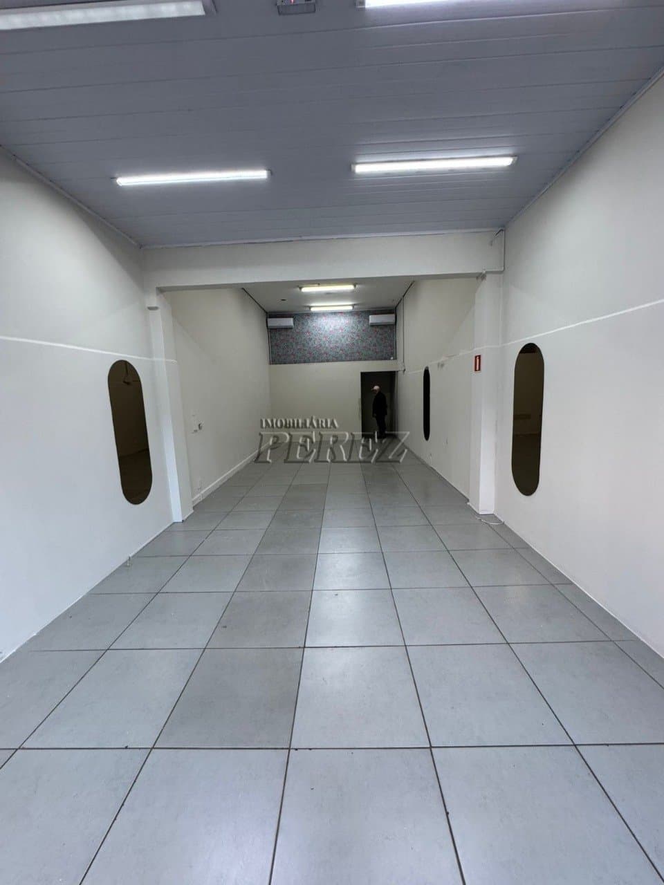 Sala comercial para alugar na Rua Sergipe, no centro de Londrina. - Foto 1