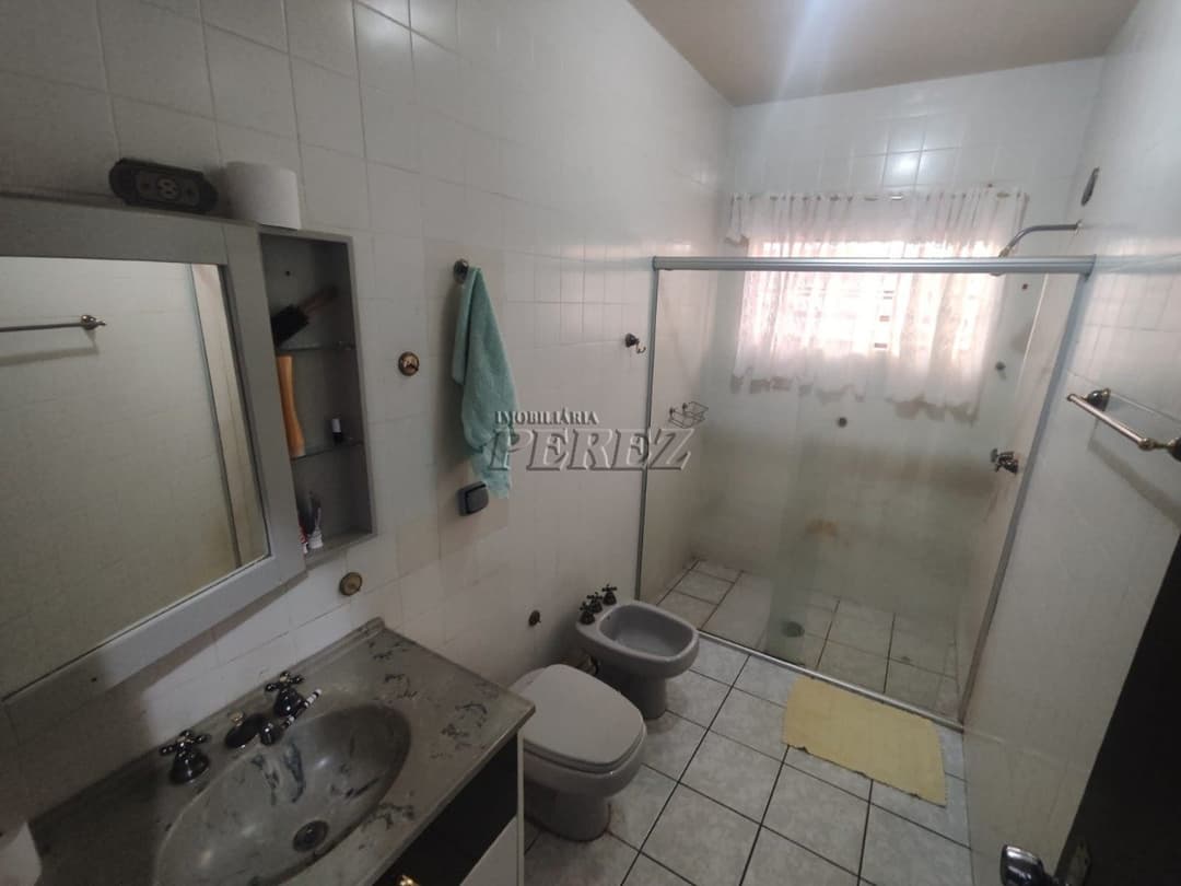 Venda de Sobrado Espaçoso no Campo Belo - Ideal para Morar ou Investir, com Piscina e Zoneamento Comercial! - Foto 13