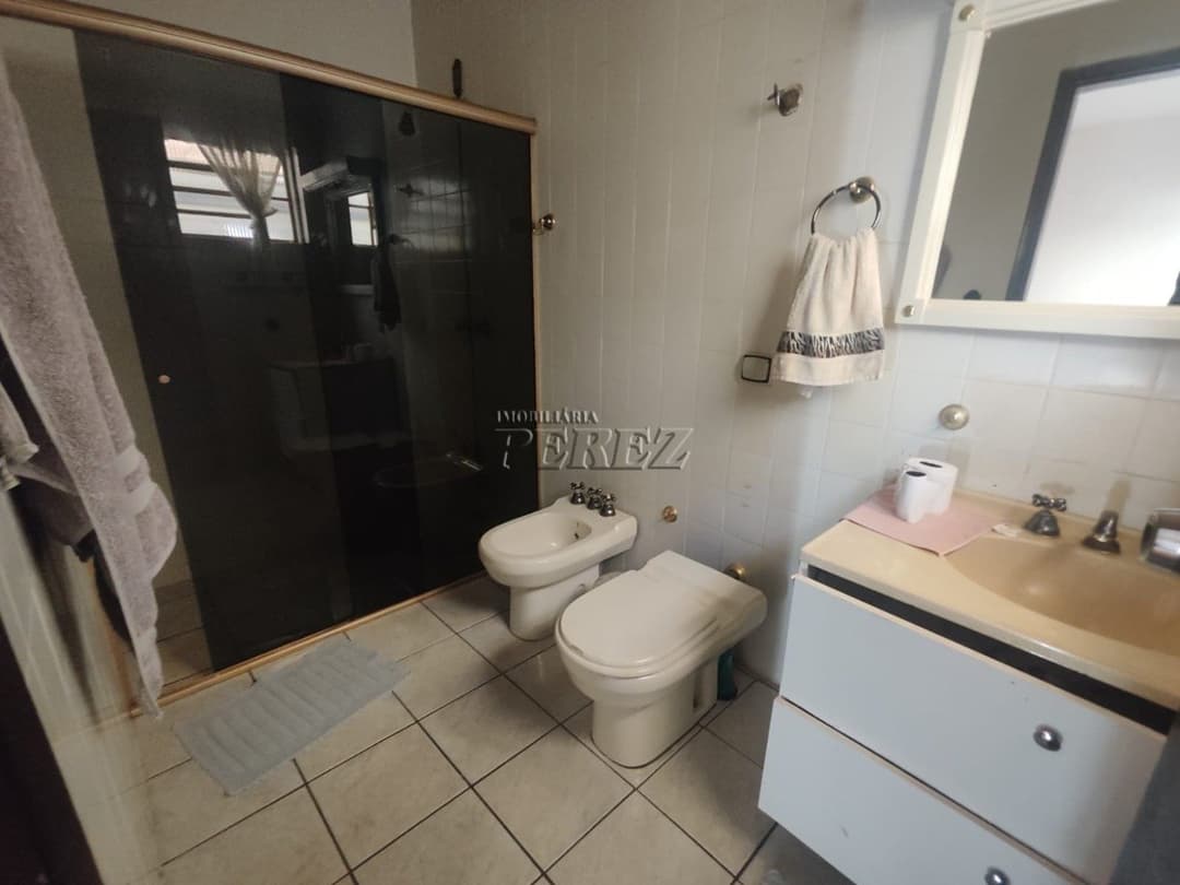 Venda de Sobrado Espaçoso no Campo Belo - Ideal para Morar ou Investir, com Piscina e Zoneamento Comercial! - Foto 14