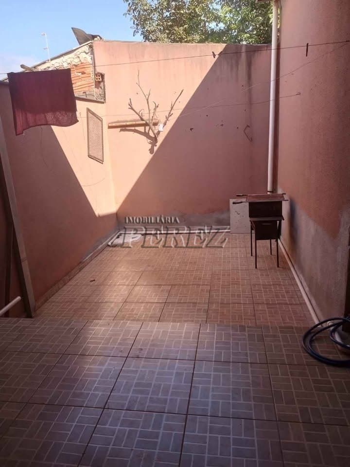 Casa a venda com 4 dormitórios no Maria Cecília!, Espaço, conforto e localização em Londrina - Foto 15