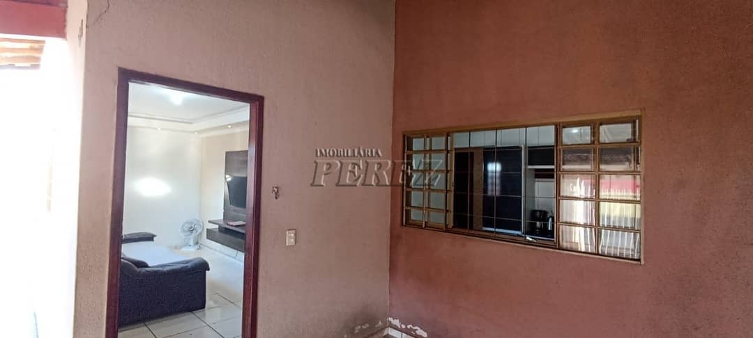 Casa a venda -  Imóvel residencial e comercial à venda na Rua Antônio - Foto 2