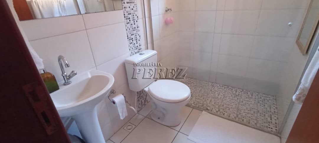 Casa a venda - Imóvel residencial e comercial à venda na Rua Antônio - Foto 9