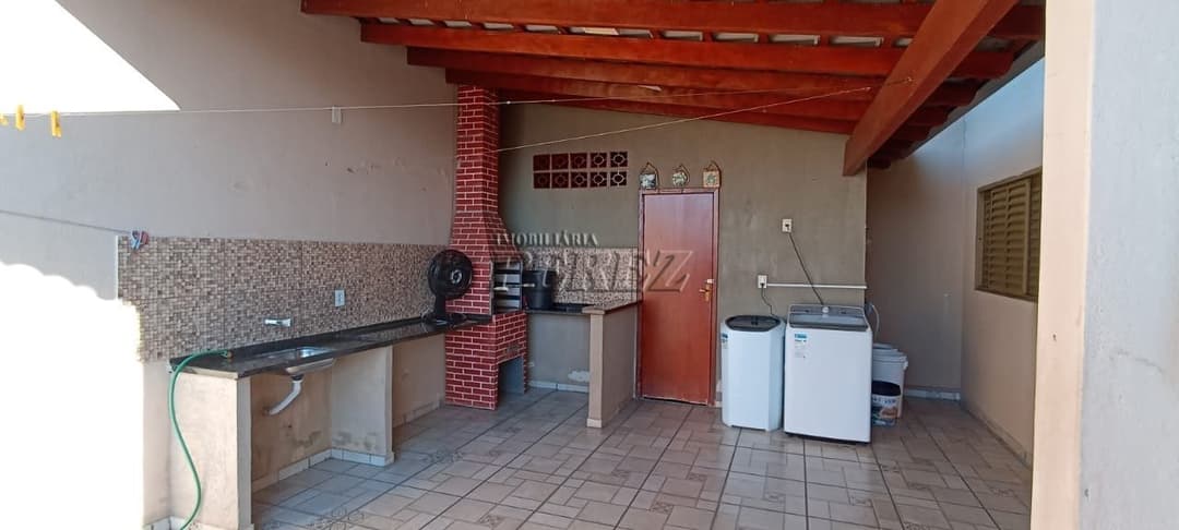 Casa a venda - Imóvel residencial e comercial à venda na Rua Antônio - Foto 12