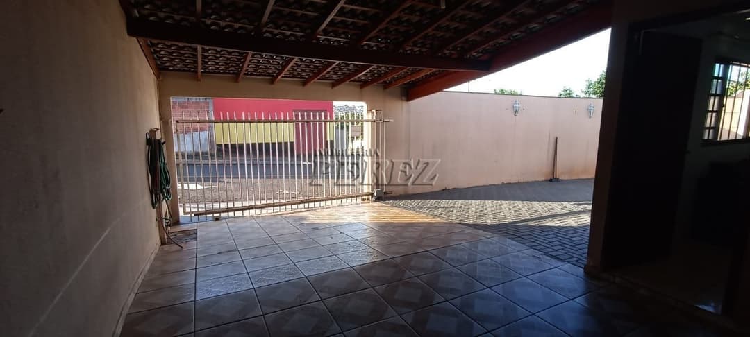 Casa a venda - Imóvel residencial e comercial à venda na Rua Antônio - Foto 13