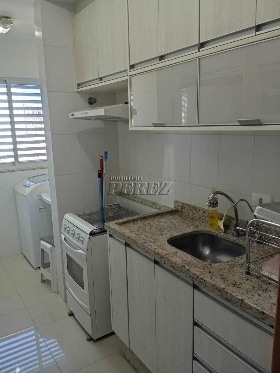 Venda de Apartamento com sacada gourmet - Rua Tomazina, próximo ao Colégio Marista! - Foto 8