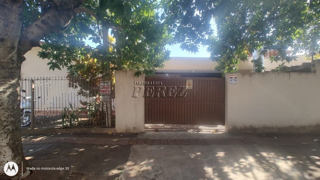 Venda de casa na região central de Londrina - Espaço, praticidade e localização - Foto 1