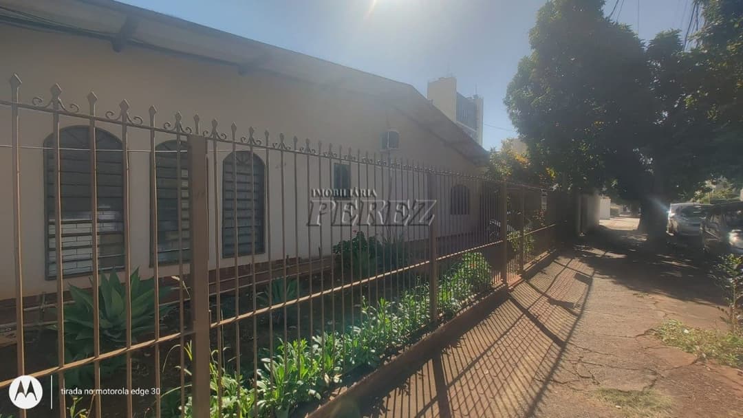 Venda de casa na região central de Londrina - Espaço, praticidade e localização - Foto 0