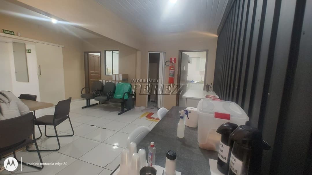 Venda de casa na região central de Londrina - Espaço, praticidade e localização - Foto 4