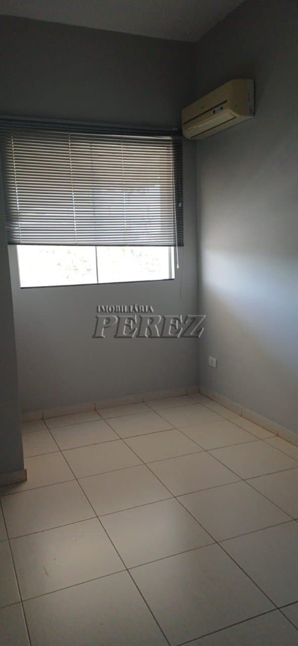 Imóvel comercial para alugar na Rua Uruguai, centro de Londrina. - Foto 8