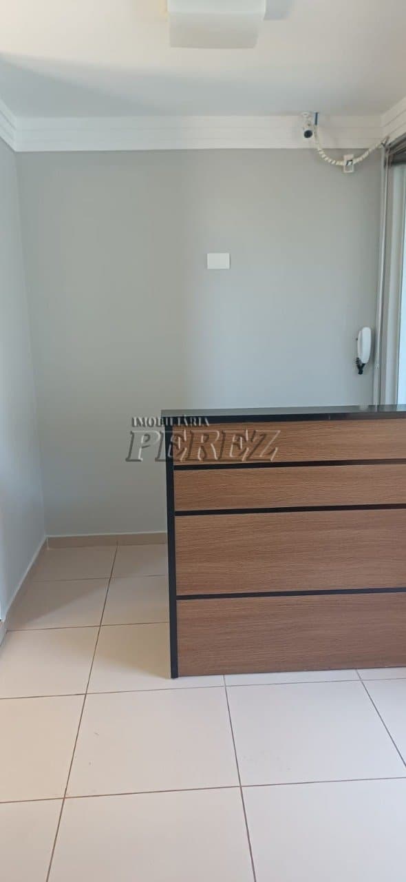 Imóvel comercial para alugar na Rua Uruguai, centro de Londrina. - Foto 4